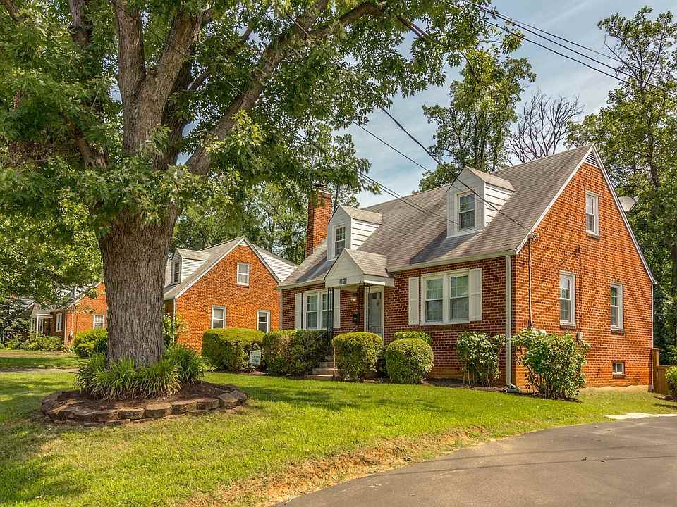 2915 Stuart Dr #1 - Photo 2 of 32