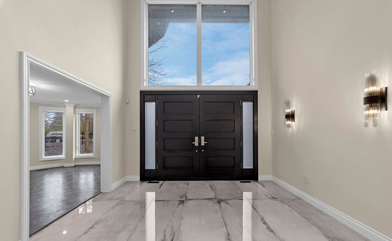 72 Cowan Drive - Photo 3 of 40