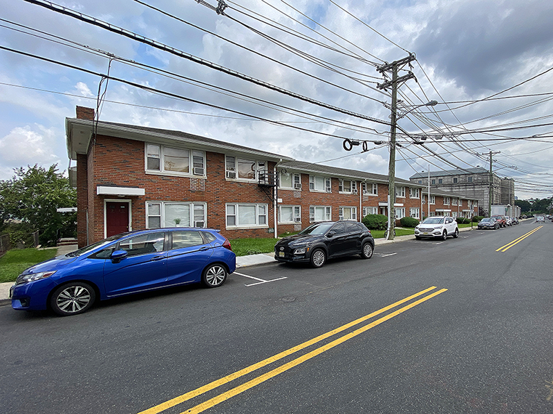 Bergenwood Apartments - Photo 2 of 11