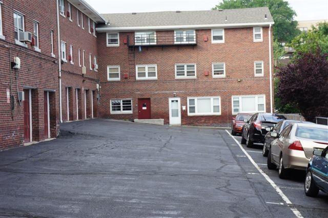 Bergenwood Apartments - Photo 5 of 11