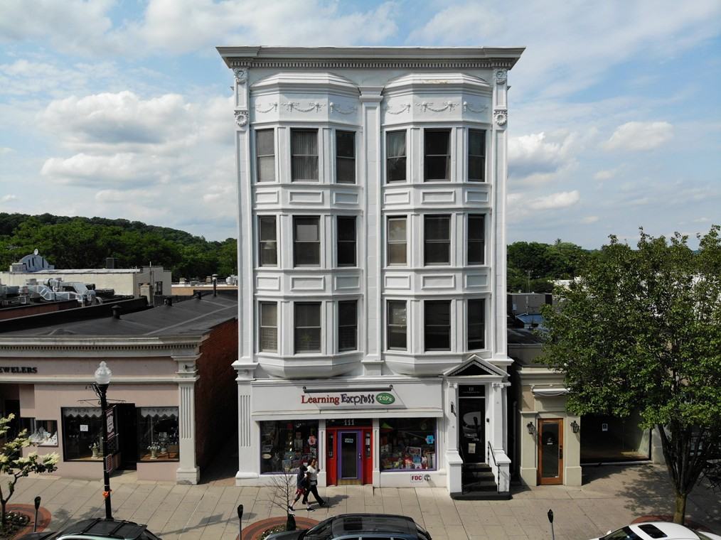 111 East Ridgewood - Photo 6 of 11