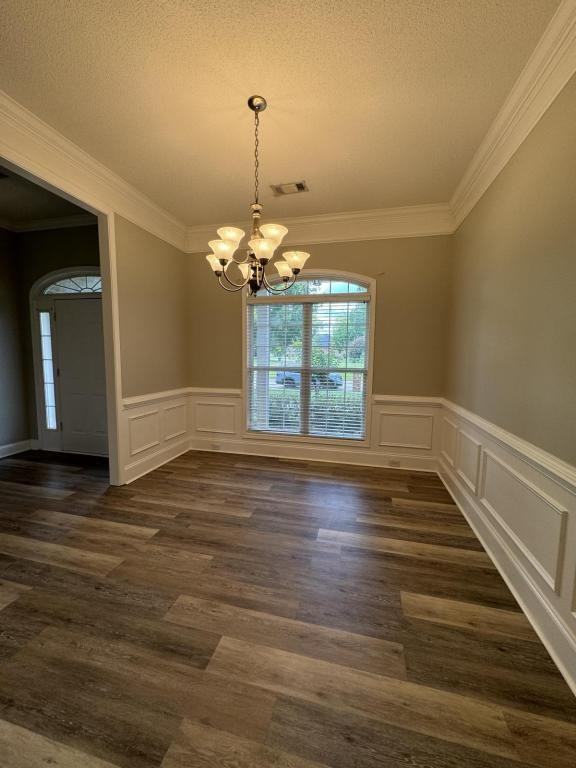 204 Mahan Dr - Photo 6 of 32