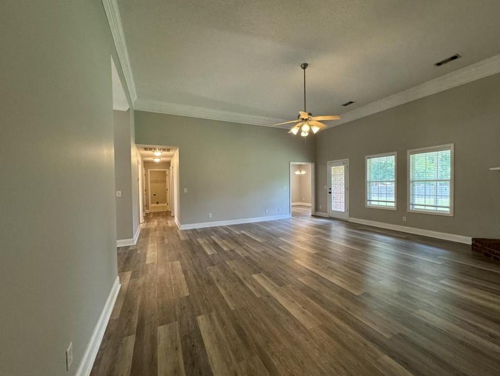 204 Mahan Dr - Photo 7 of 32