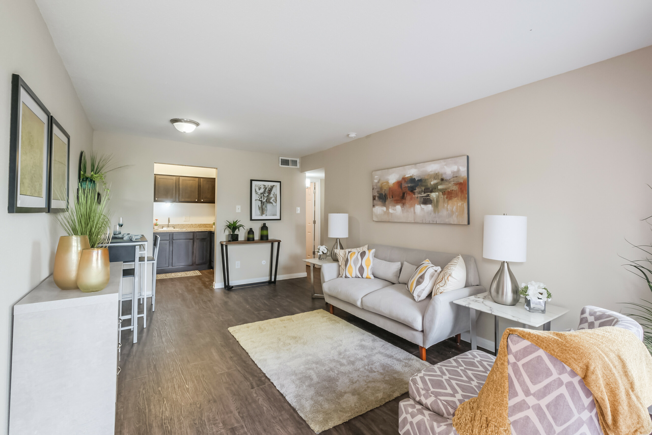 Crossings at Berkley Square - Photo 7 of 31