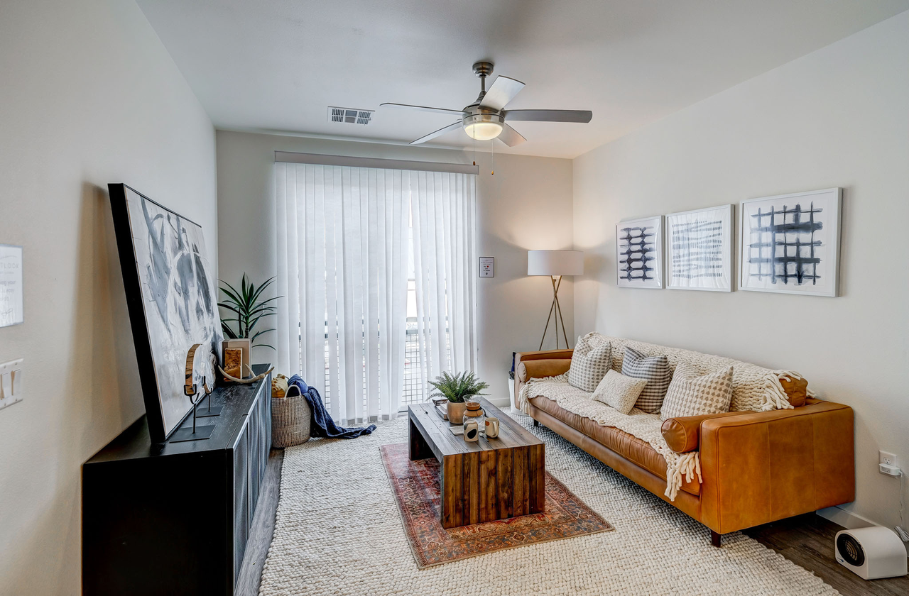 Westlook Apartments - Photo 3 of 14