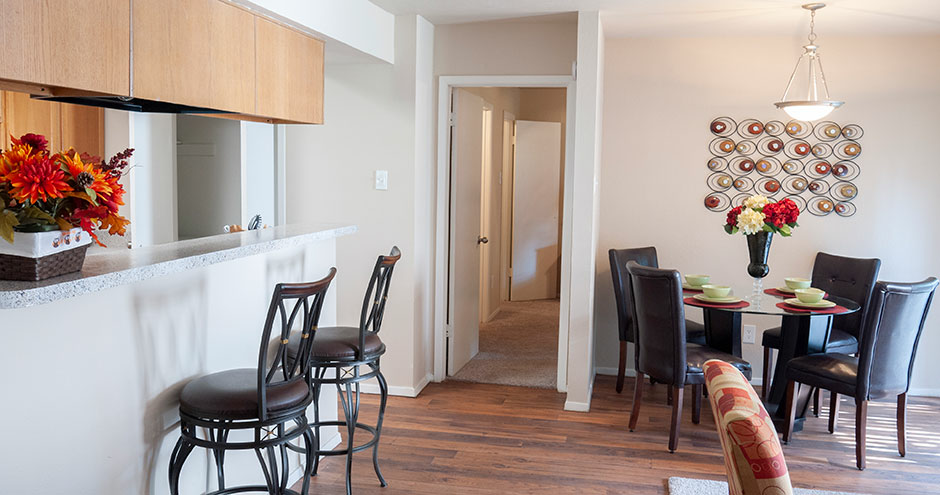 Bridge Hollow - Photo 5 of 15