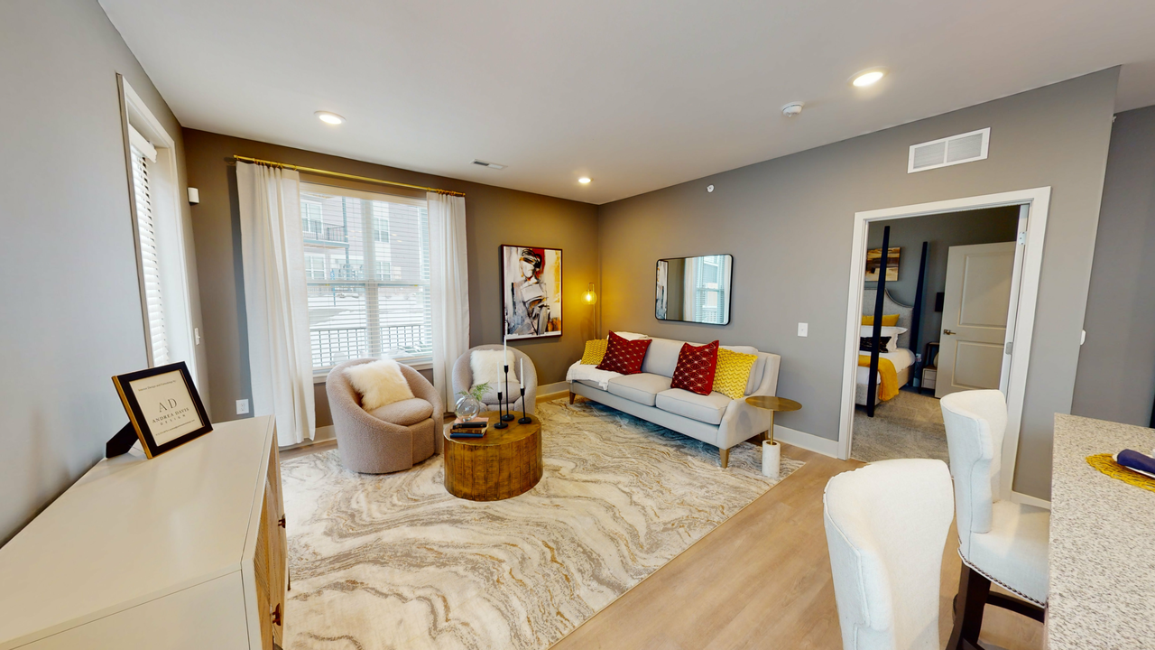 Elevation 800 - Photo 3 of 50