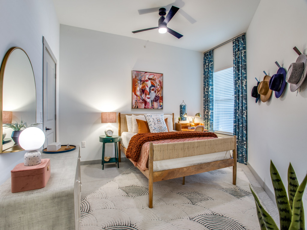 501 W Rosedale St - Photo 5 of 49