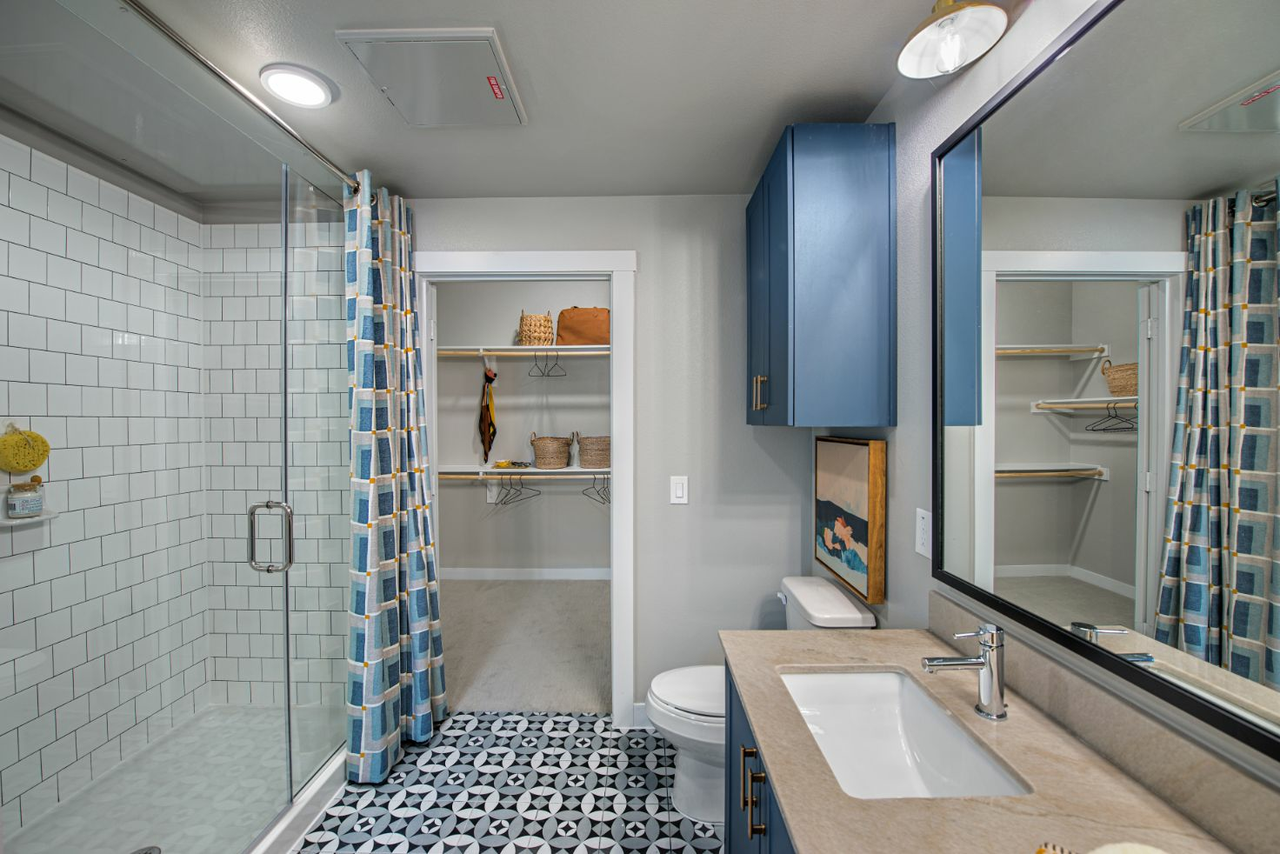 501 W Rosedale St - Photo 7 of 49