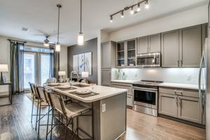 featured image of 4646 Amesbury Dr