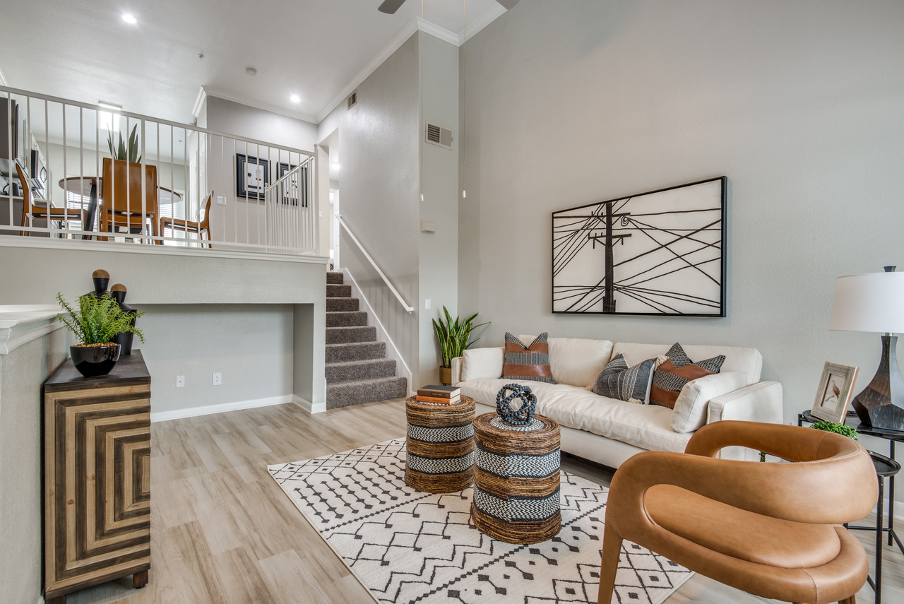 The Ellington Apartments - Photo 7 of 40