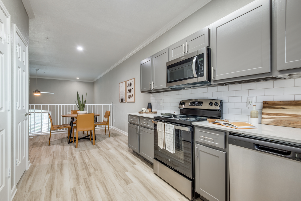 The Ellington Apartments - Photo 3 of 40