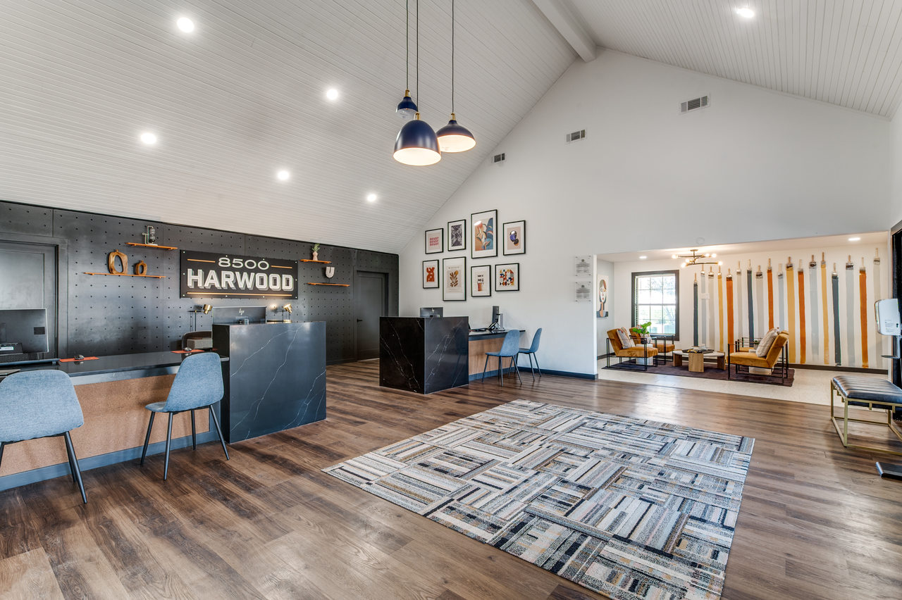 8500 Harwood - Photo 4 of 31