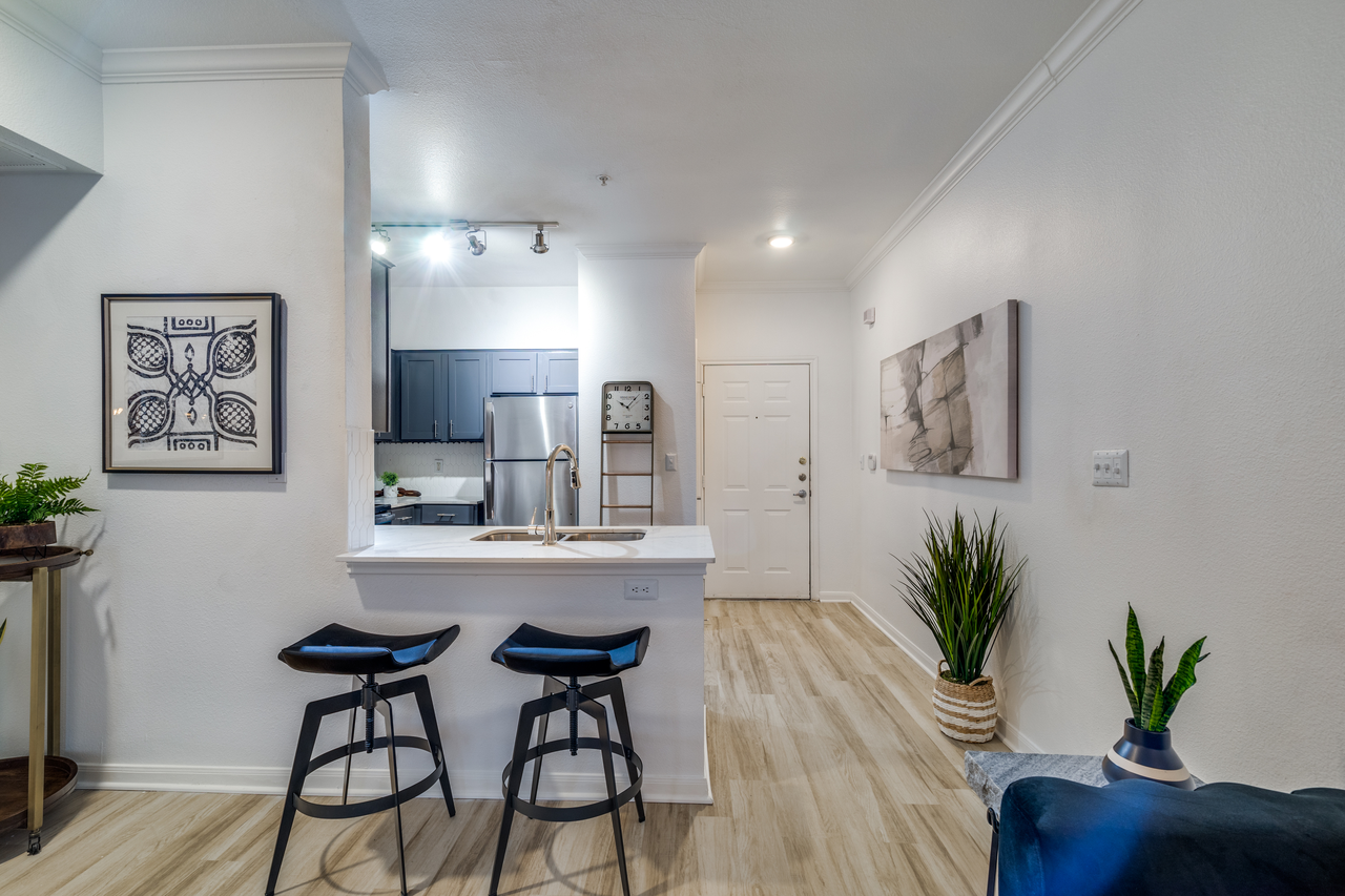 Neo At Midtown - Photo 6 of 29