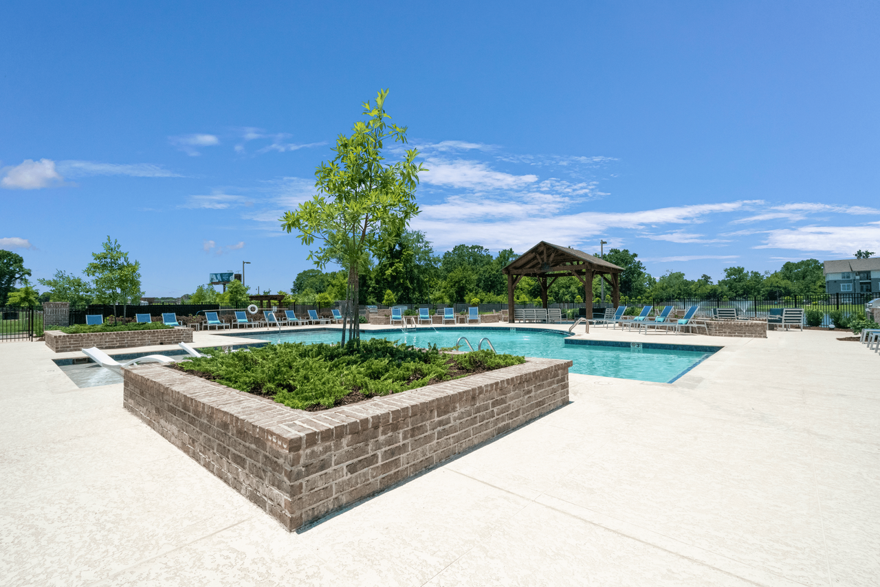 Silver Oaks - Photo 2 of 13