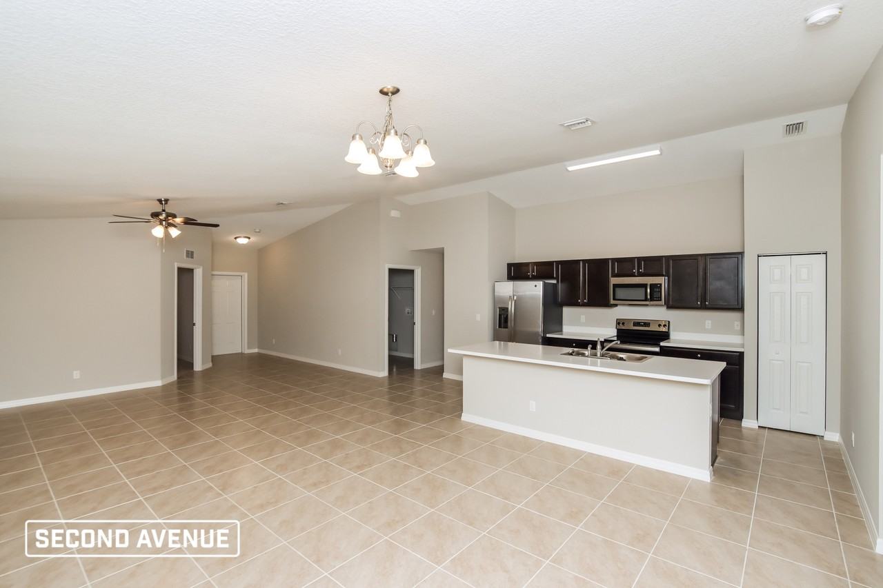 1576 Summit Rd Se - Photo 6 of 22