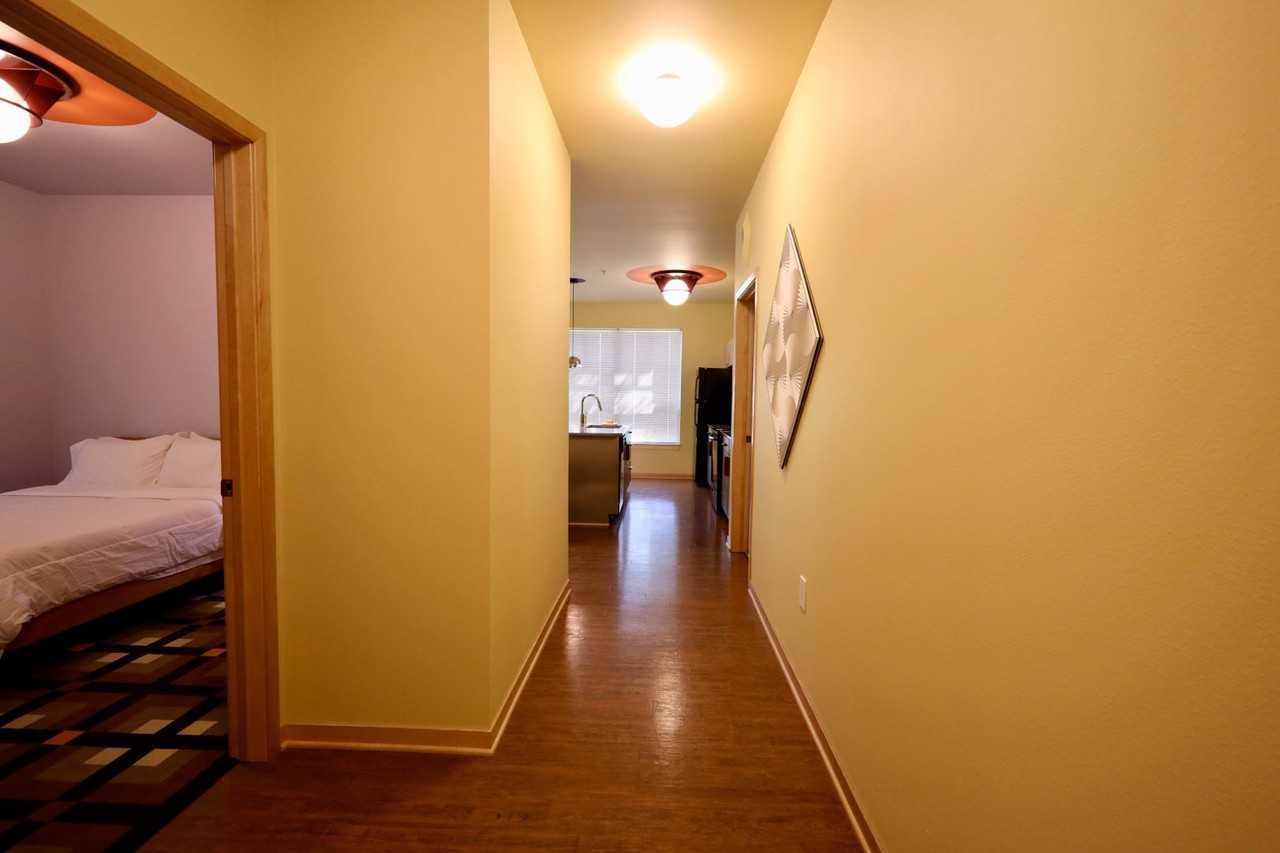 The Medallion - Photo 7 of 50