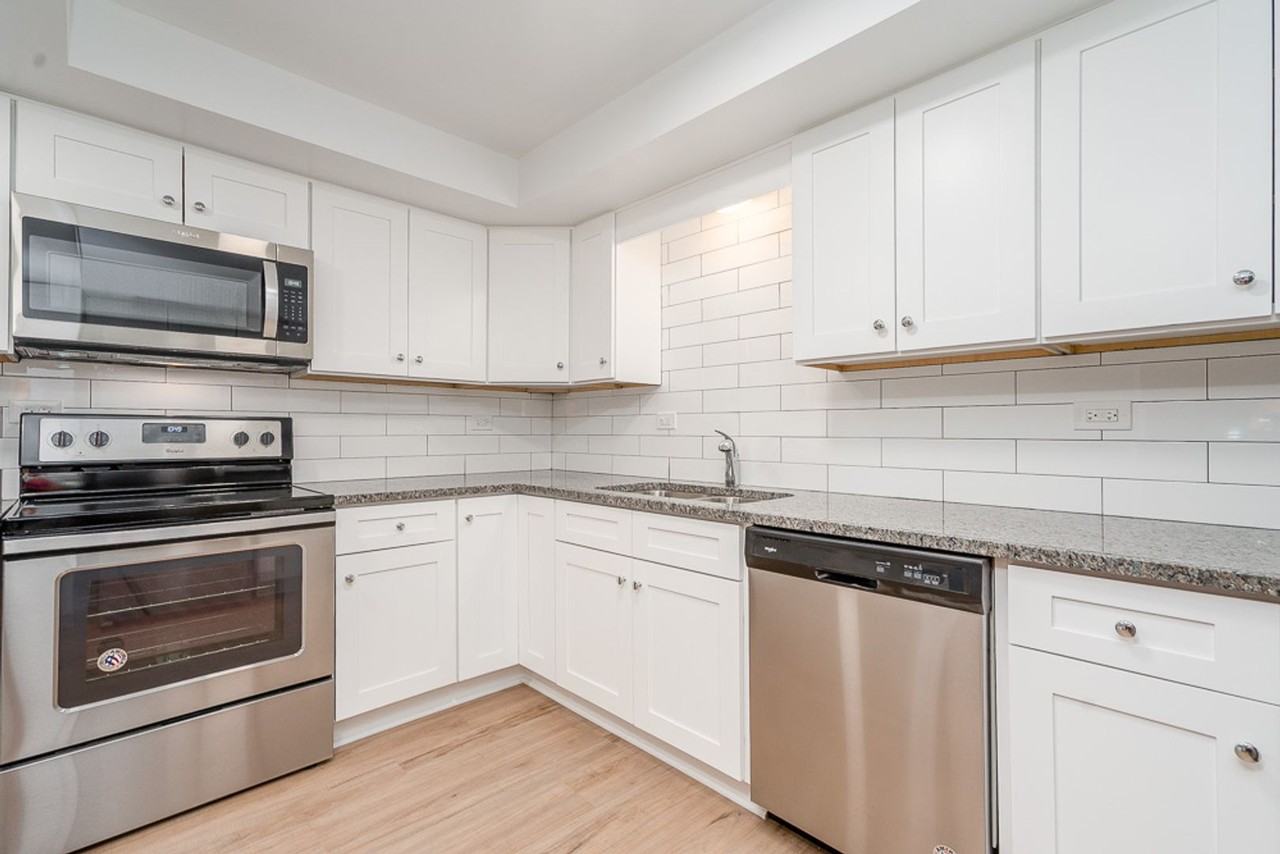 21 S Waiola Apartments - Photo 3 of 18