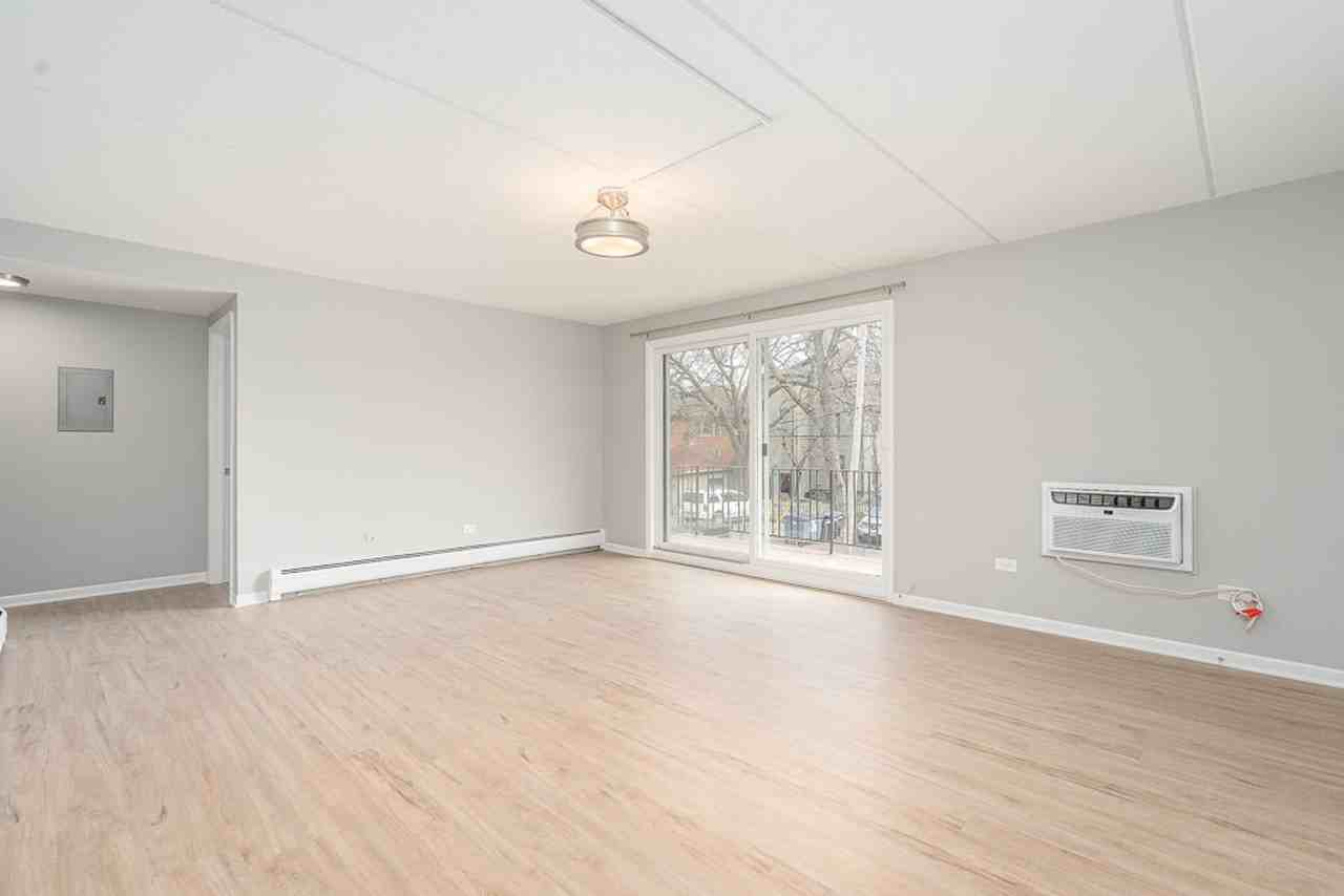 21 S Waiola Apartments - Photo 6 of 18