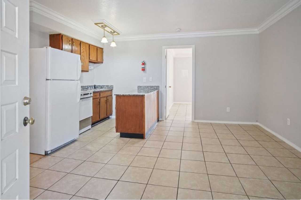 Meridian Place Apartments - Photo 2 of 42