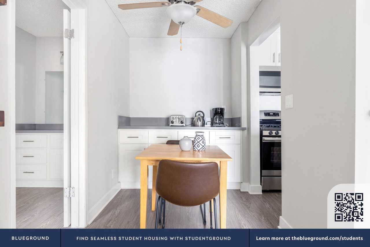 1340 N Poinsettia Pl #450 - Photo 6 of 26