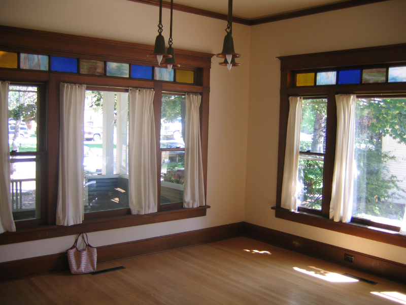 1219 W Mountain Ave - Photo 2 of 15