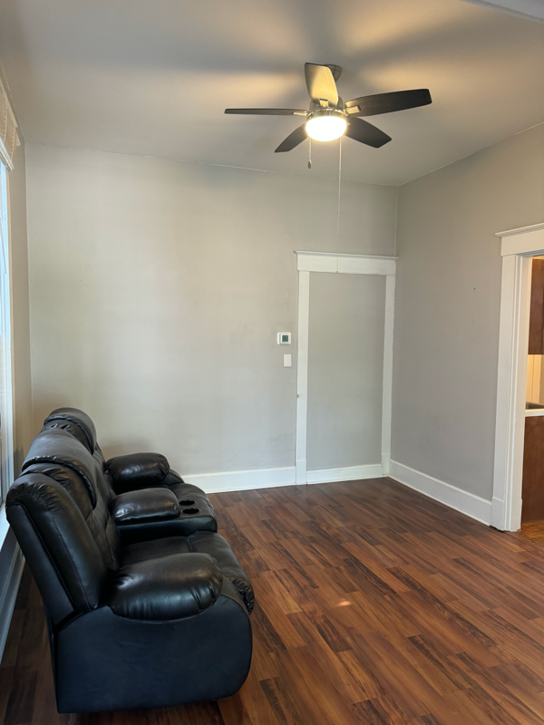 1406 E Market St #1 - Photo 3 of 12