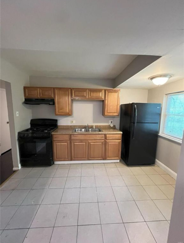 119 Dundee Cir - Photo 3 of 5