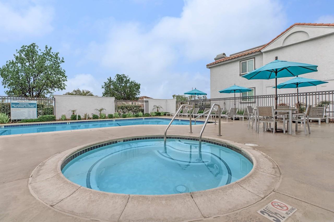 Enclave at Town Square - Photo 6 of 50