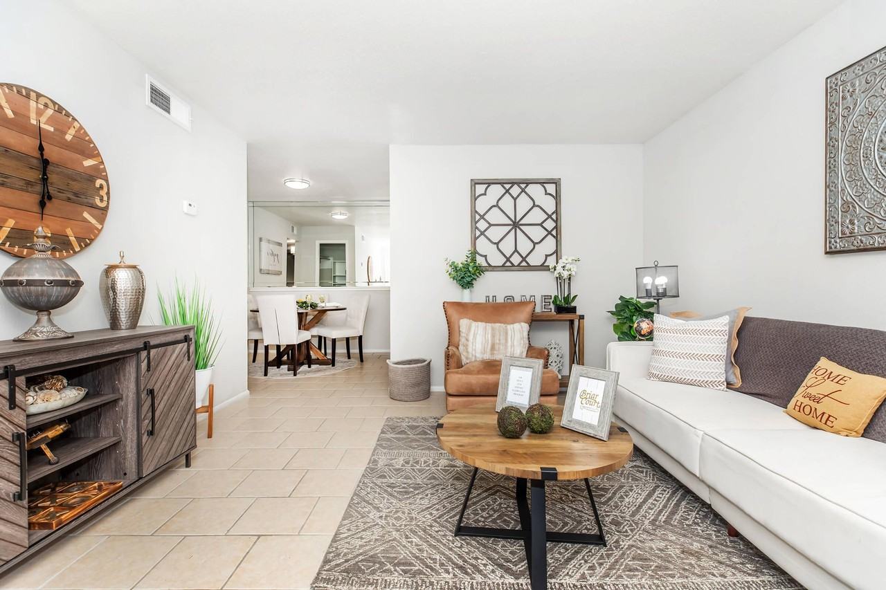 Briar Court Apartments - Photo 3 of 29