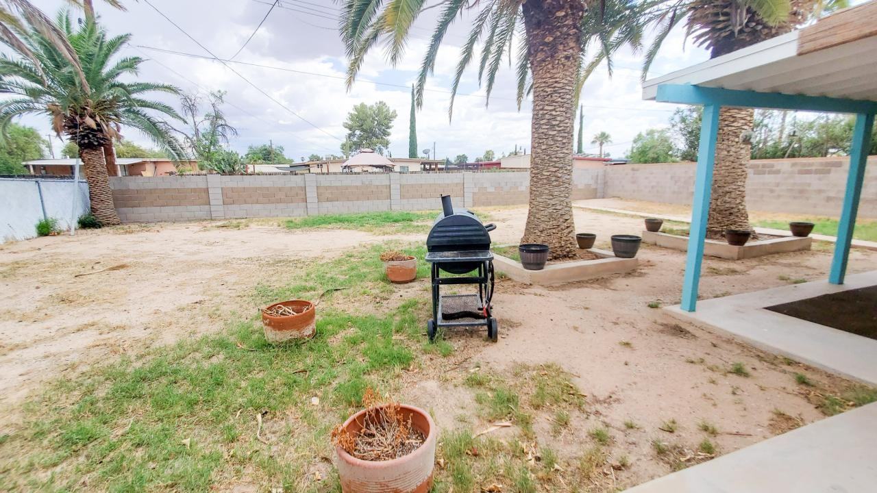 6608 East Nelson Drive - Photo 2 of 5