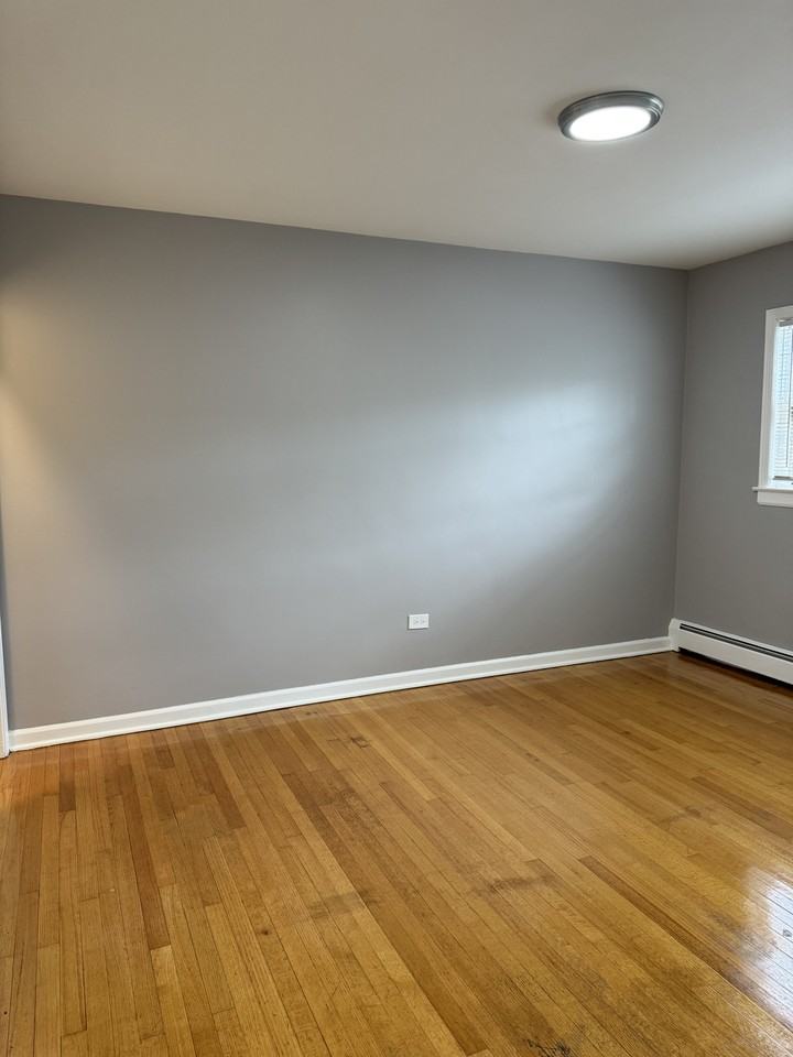 10513 S Hale Ave #2D - Photo 3 of 6