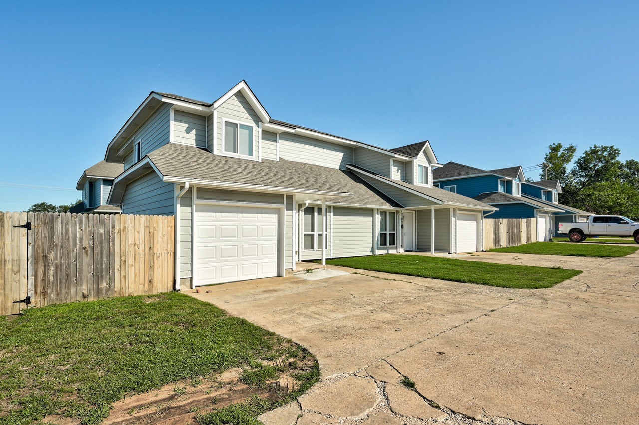 1919 Beaumont Dr #H - Photo 5 of 50
