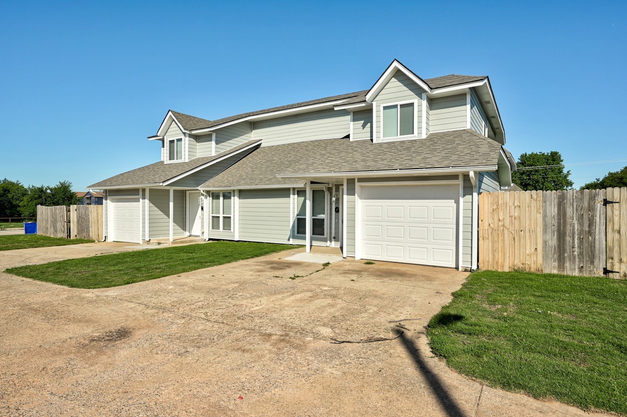 1919 Beaumont Dr #H - Photo 2 of 50