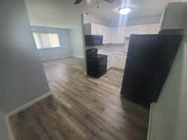 featured image of 1729 La Crescent St #68