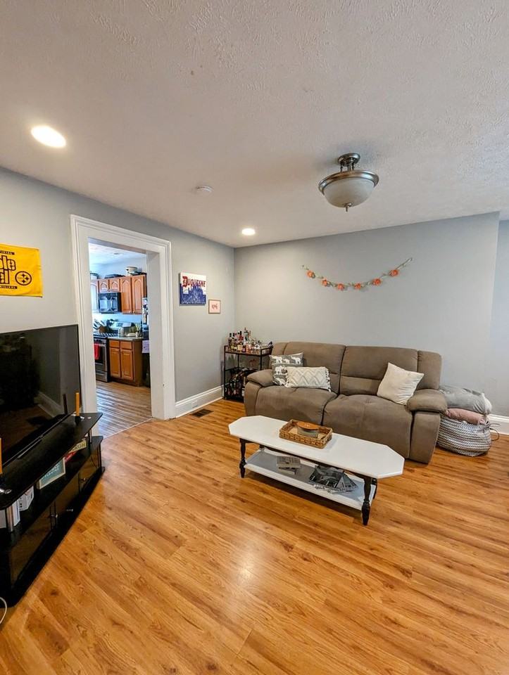 27 S 12th St - Photo 2 of 17