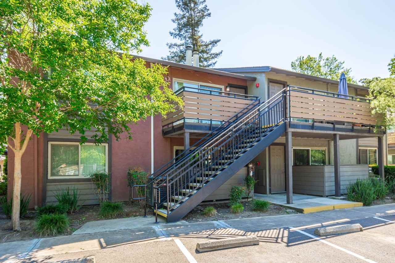 Ashbury Court Apartments - Photo 4 of 37