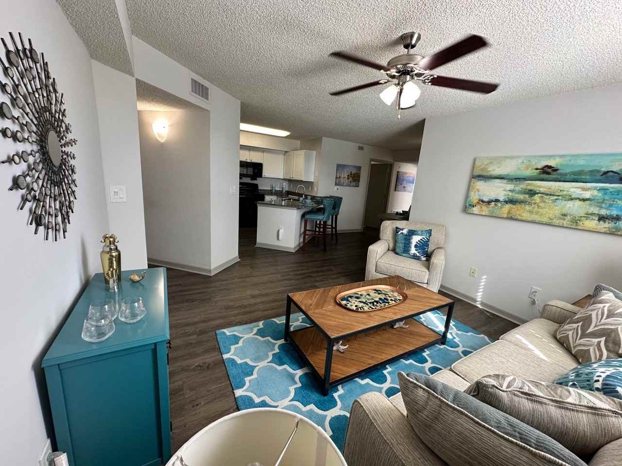 Madalyn Landing - Photo 4 of 41