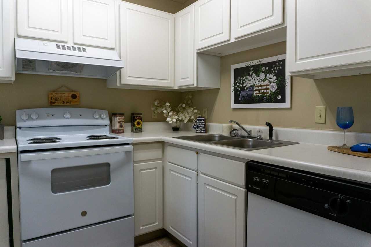 Hunters Ridge - Photo 5 of 24