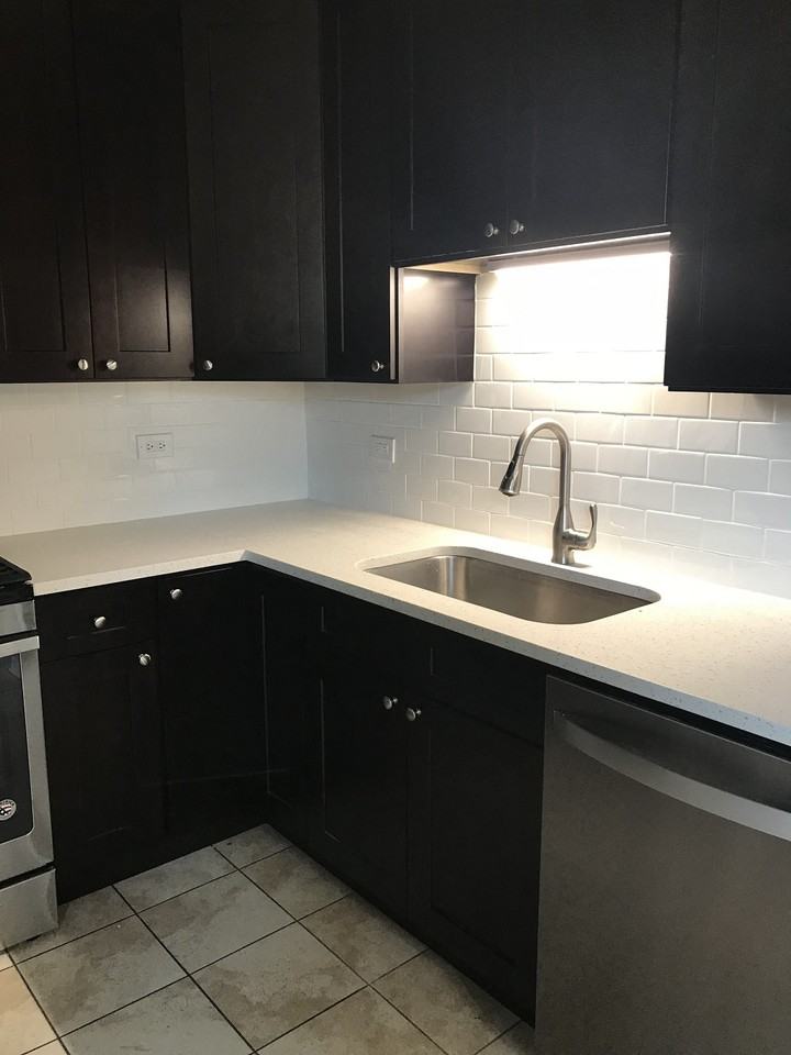 5439 N Broadway St - Photo 4 of 5