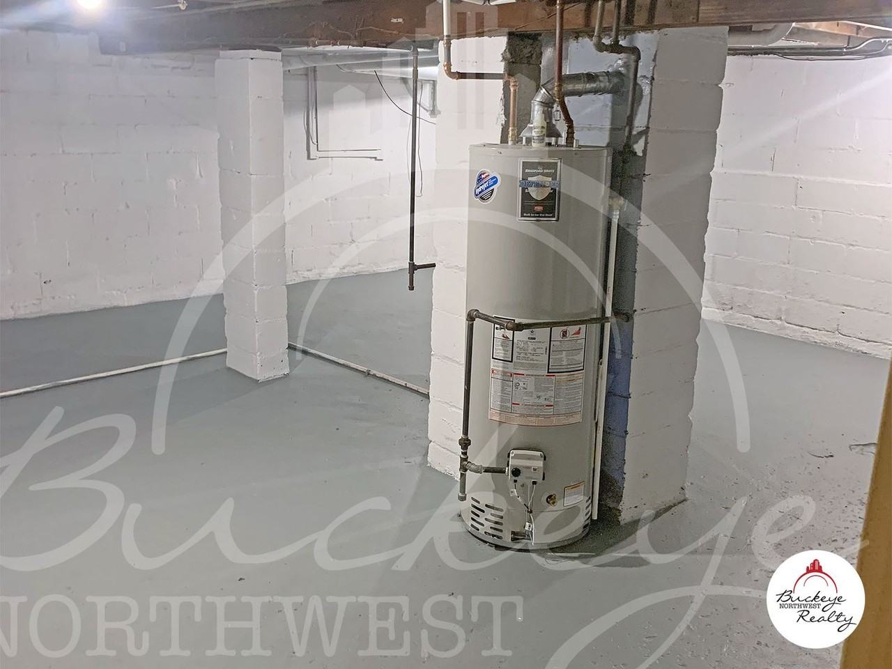 1218 Paxton St - Photo 2 of 8