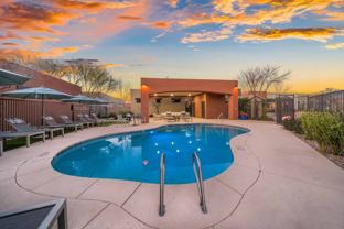 Avilla Marana - Photo 1 of 1