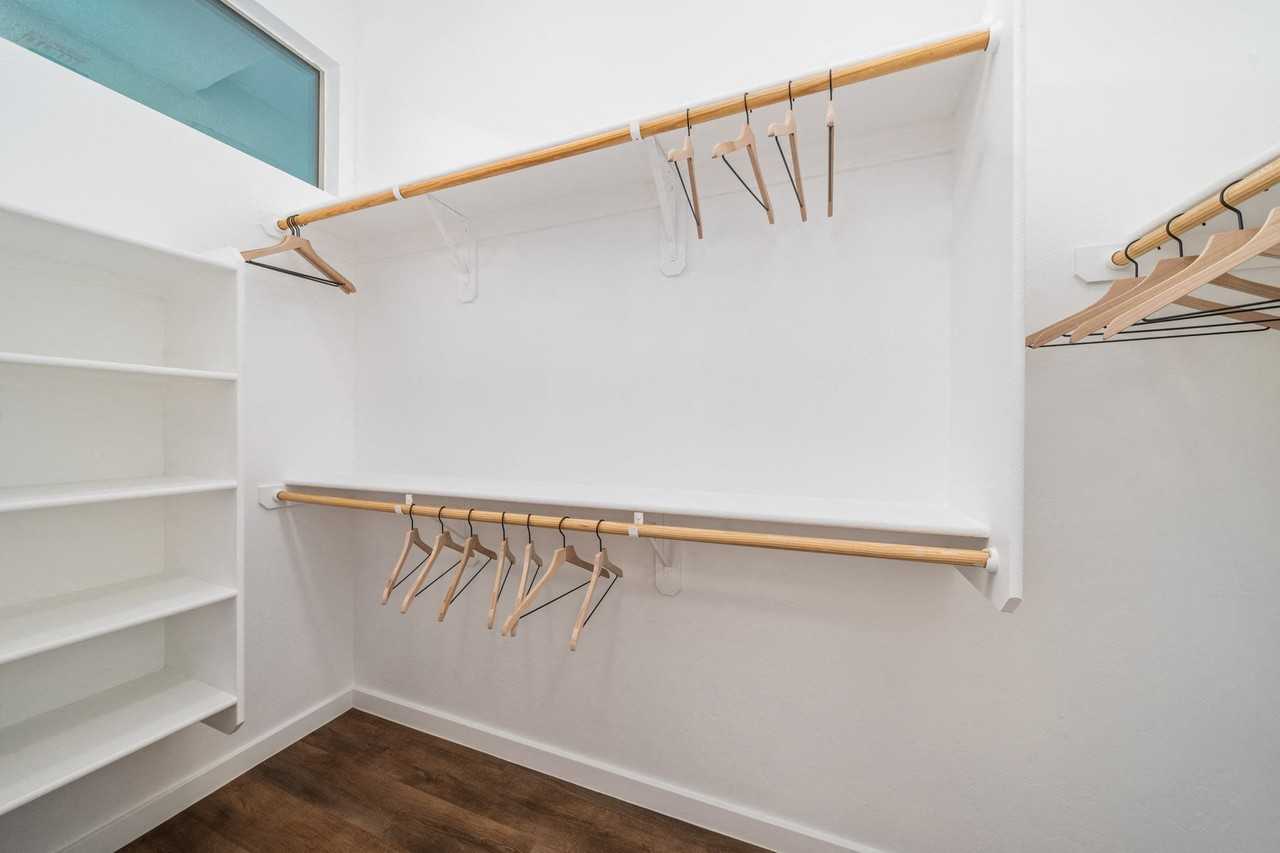 Avilla Marana - Photo 5 of 37