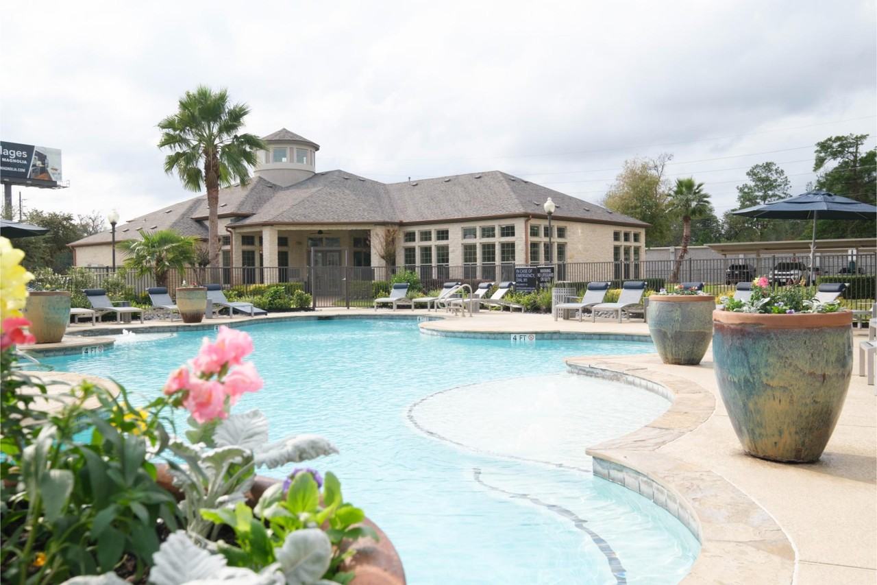 Park at Magnolia - Photo 4 of 49