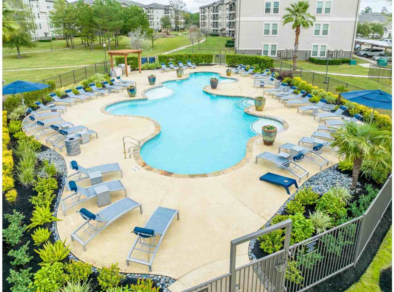 Park at Magnolia - Photo 5 of 49