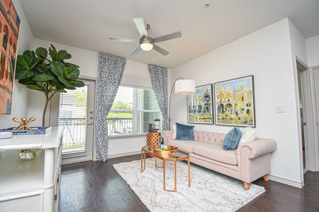 Aspire at Live Oak - Photo 4 of 27