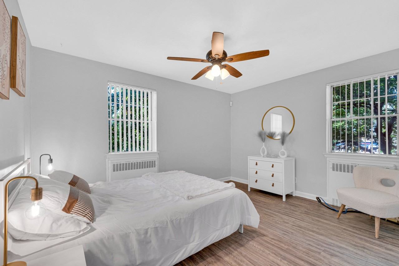 Hampton Gardens - Photo 6 of 50