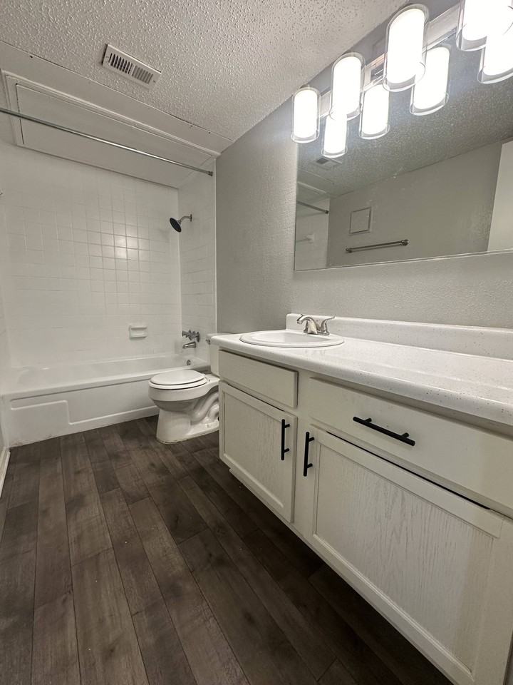 City West - Photo 4 of 15