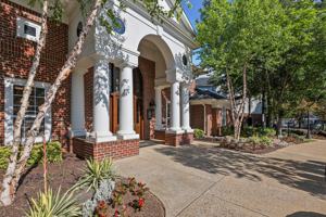 featured image of 4700 Riverstone Dr