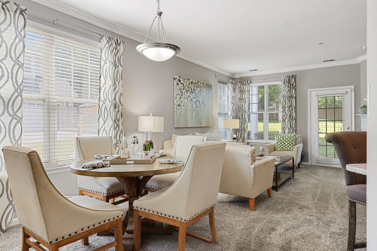 The Courts of Avalon - Photo 7 of 33